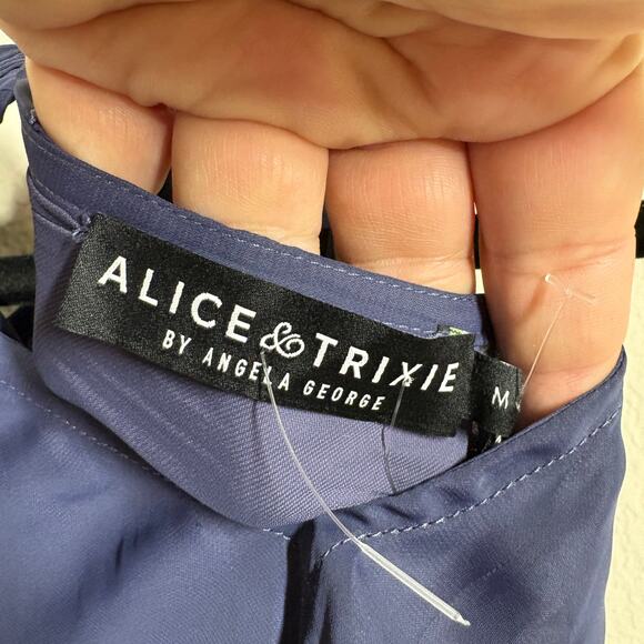 Alice & Trixie Medium Crepe Cold Shoulder Blouse Navy Ruffle Tie Back - Picture 7 of 9